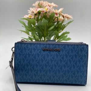 MK JDT LG DoubleZip Wristlet